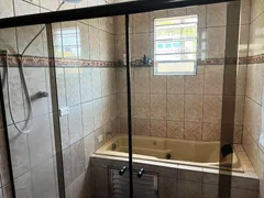 Casa com 4 Quartos à venda, 270m² no Jardim Silveira, Mongaguá - Foto 19