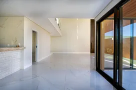 Casa de Condomínio com 5 Quartos à venda, 331m² no Cidade Alpha, Eusébio - Foto 3