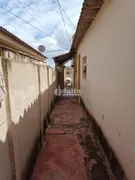 Casa com 3 Quartos à venda, 200m² no Segismundo Pereira, Uberlândia - Foto 13