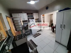 Sobrado com 3 Quartos à venda, 141m² no Jardim Santa Rosa, Taboão da Serra - Foto 7