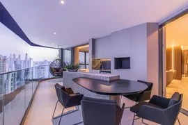Apartamento com 3 Quartos à venda, 323m² no Água Verde, Curitiba - Foto 4