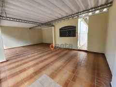 Casa com 3 Quartos para venda ou aluguel, 180m² no Conjunto Residencial Vale Dos Pinheiros, São José dos Campos - Foto 2