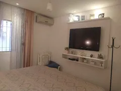 Casa com 3 Quartos à venda, 238m² no Jardim Oliveiras, Taboão da Serra - Foto 30