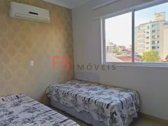 Apartamento com 2 Quartos para alugar, 70m² no Bombas, Bombinhas - Foto 7