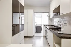 Apartamento com 3 Quartos para alugar, 133m² no Cerqueira César, São Paulo - Foto 7