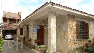 Casa com 6 Quartos à venda, 203m² no Santa Maria Goretti, Porto Alegre - Foto 1