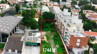 Terreno / Lote / Condomínio à venda, 1744m² no Guabirotuba, Curitiba - Foto 1