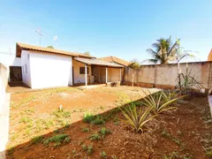 Casa com 2 Quartos à venda, 94m² no Parque Residencial Vale do Sol, Araraquara - Foto 3