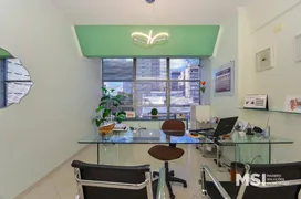 Conjunto Comercial / Sala à venda, 50m² no Centro, Curitiba - Foto 19