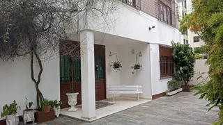 Casa com 3 Quartos para alugar, 610m² no Jardim Apipema, Salvador - Foto 1
