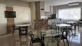 Apartamento com 1 Quarto para alugar, 27m² no Zona 07, Maringá - Foto 18