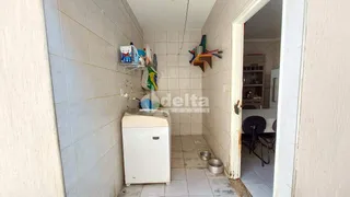 Casa com 3 Quartos à venda, 139m² no Jardim das Palmeiras, Uberlândia - Foto 16