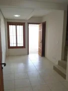 Casa de Condomínio com 2 Quartos para alugar, 75m² no Medianeira, Porto Alegre - Foto 17