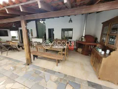 Casa com 3 Quartos à venda, 259m² no Morada da Colina, Uberlândia - Foto 2