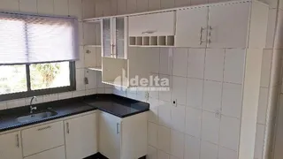 Apartamento com 3 Quartos à venda, 130m² no Morada da Colina, Uberlândia - Foto 18