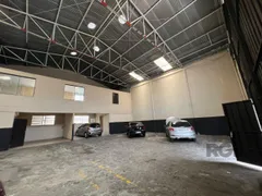 Galpão / Depósito / Armazém à venda, 320m² no Navegantes, Porto Alegre - Foto 2