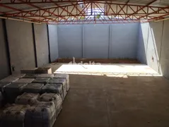 Galpão / Depósito / Armazém para alugar, 500m² no Vida Nova, Uberlândia - Foto 12