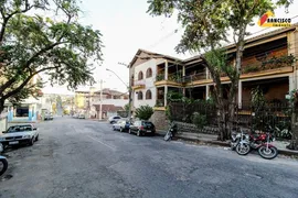 Casa com 6 Quartos à venda, 250m² no Centro, Divinópolis - Foto 8