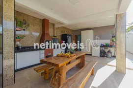 Casa com 3 Quartos à venda, 260m² no Cabral, Contagem - Foto 27