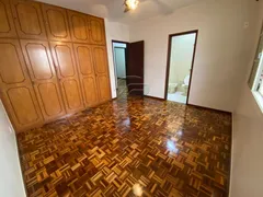 Casa com 3 Quartos à venda, 187m² no Kennedy, Londrina - Foto 17