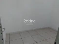 Casa com 3 Quartos para alugar, 40m² no Santa Rosa, Uberlândia - Foto 5