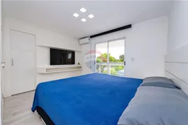 Sobrado com 4 Quartos à venda, 200m² no Uberaba, Curitiba - Foto 77