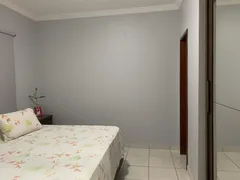 Casa com 3 Quartos à venda, 124m² no Jardim Botânico, Uberlândia - Foto 9