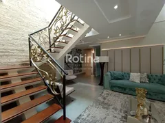 Casa de Condomínio com 2 Quartos para alugar, 344m² no Morada da Colina, Uberlândia - Foto 5