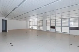 Conjunto Comercial / Sala à venda, 132m² no Centro, Curitiba - Foto 3