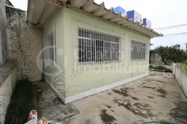 Casa com 3 Quartos à venda, 150m² no Belmira Novaes, Peruíbe - Foto 2
