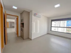 Apartamento com 3 Quartos para alugar, 137m² no Setor Marista, Goiânia - Foto 13