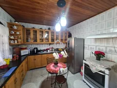 Casa com 3 Quartos à venda, 276m² no Embuema, Embu das Artes - Foto 6