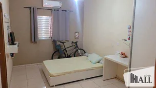 Casa com 3 Quartos à venda, 247m² no Centro, Bady Bassitt - Foto 10