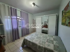 Casa com 4 Quartos à venda, 340m² no Brasil, Uberlândia - Foto 8