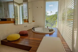 Casa de Condomínio com 5 Quartos para venda ou aluguel, 700m² no Iporanga, Guarujá - Foto 40