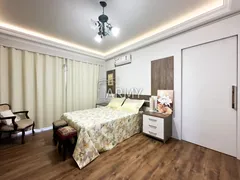 Sobrado com 3 Quartos à venda, 175m² no Jardim Guaraituba, Paranaguá - Foto 16