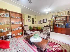 Casa com 4 Quartos à venda, 190m² no Jardim Floresta, Porto Alegre - Foto 2