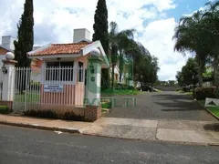 Casa de Condomínio com 3 Quartos para alugar, 77m² no Jardim Indaia, Uberlândia - Foto 3