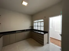 Casa com 4 Quartos à venda, 195m² no Cidade Jardim, Uberlândia - Foto 7