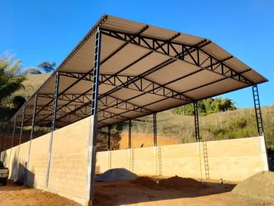 Galpão / Depósito / Armazém à venda, 360m² no Novo Mundo, Bom Jardim