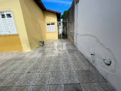 Casa com 3 Quartos para alugar, 80m² no Aruana, Aracaju