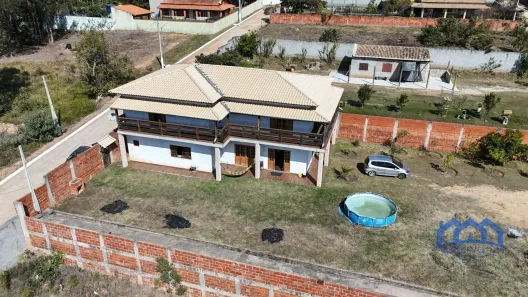 Fazenda / Sítio / Chácara com 3 Quartos à venda, 1000m² no , Mairinque