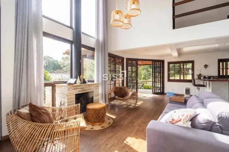 Fazenda / Sítio / Chácara com 3 Quartos à venda, 232m² no Rondinha, Campo Largo