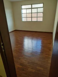 Apartamento com 3 Quartos para alugar, 120m² no Centro, Viçosa