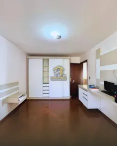 Sobrado com 6 Quartos para alugar, 10m² no Centro, Telêmaco Borba
