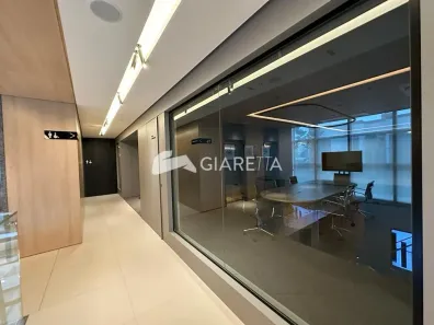 Conjunto Comercial / Sala para alugar, 37m² no Centro, Toledo