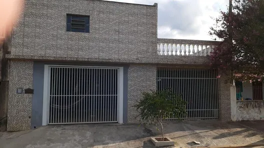 Sobrado com 4 Quartos à venda, 300m² no Elias Fausto, Elias Fausto