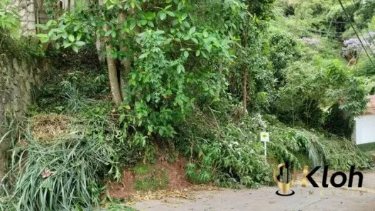 Terreno / Lote / Condomínio à venda, 780m² no Corrêas, Petrópolis
