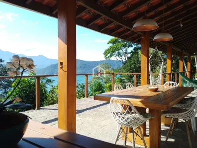 Casa de Condomínio com 3 Quartos para venda ou aluguel, 188m² no Praia Vermelha, Ubatuba