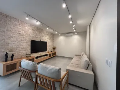 Casa de Condomínio com 4 Quartos à venda, 232m² no Setor Central, Hidrolândia